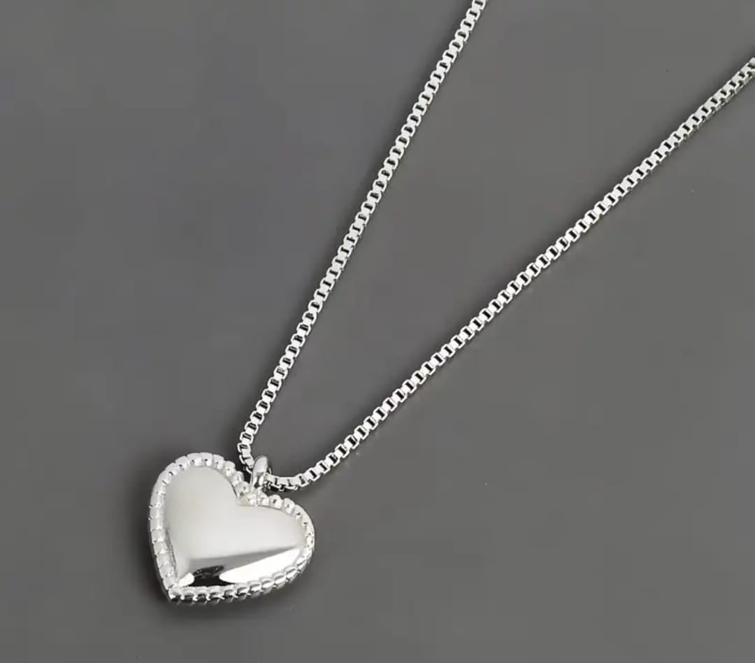 Collar corazón de culpa tuya