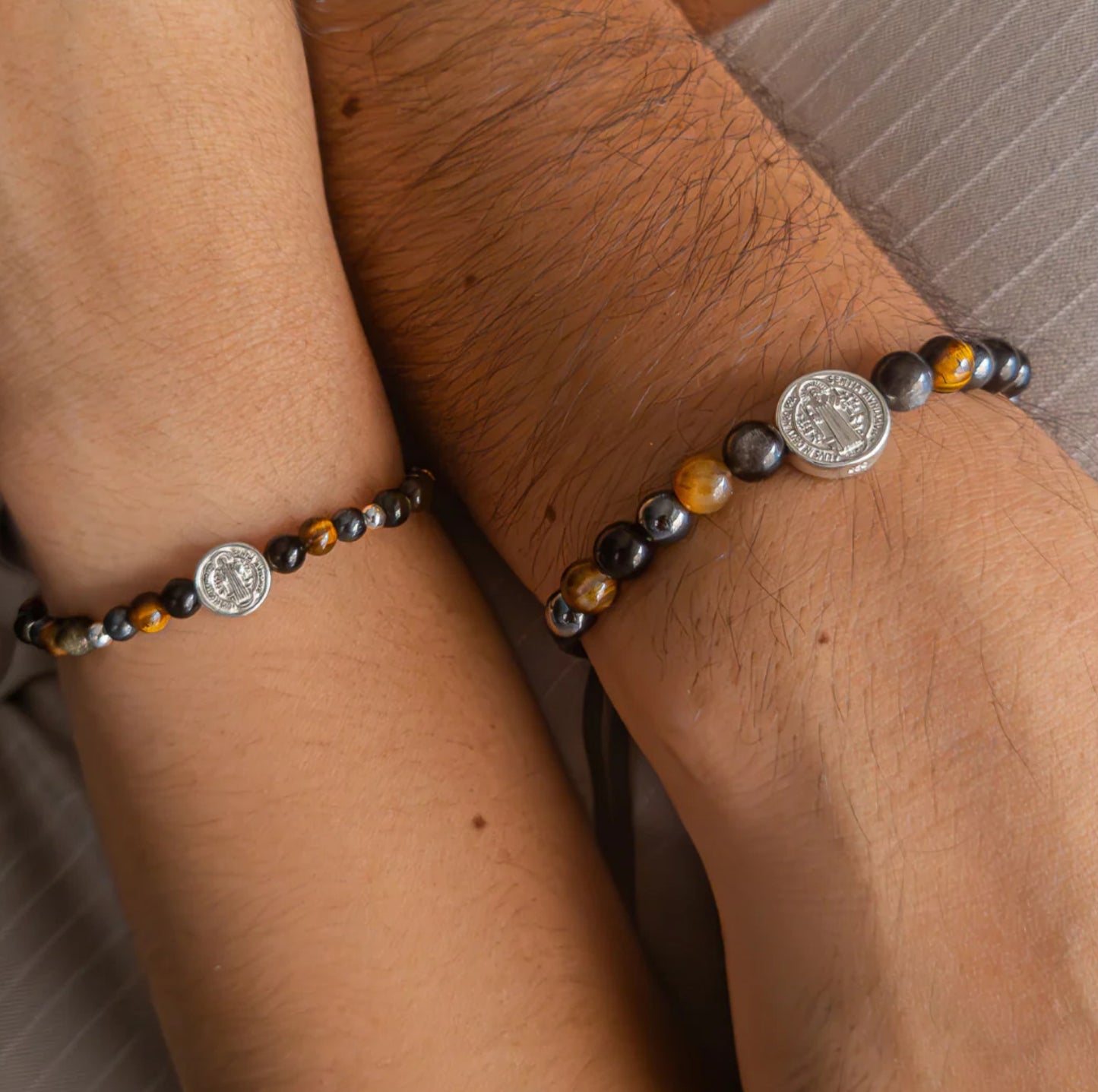 Dúo protecion: pulseras de san Benito